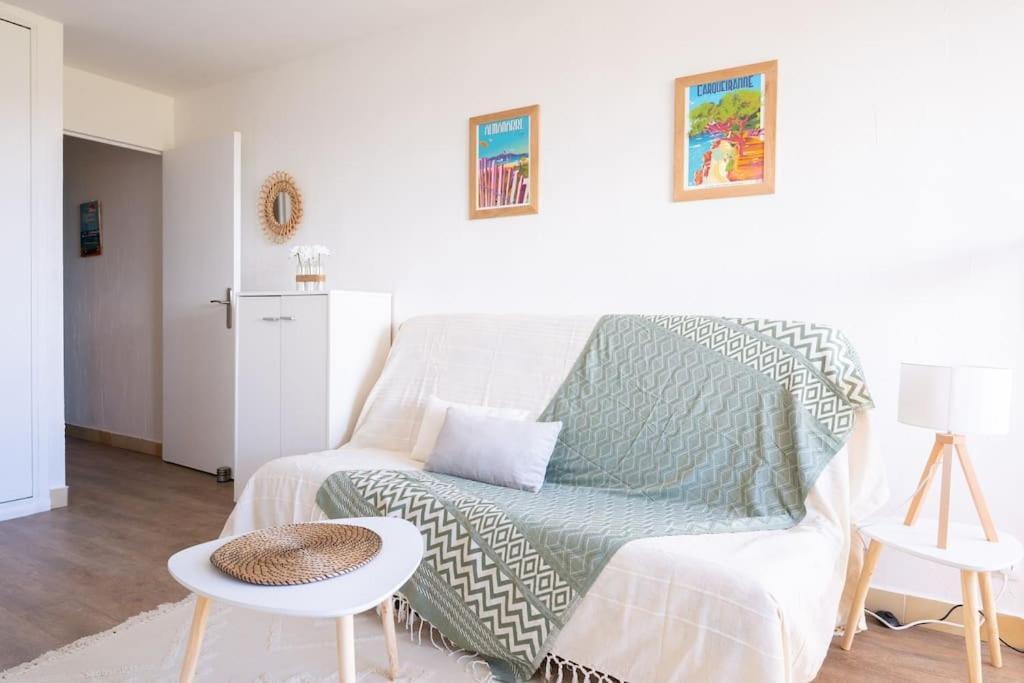 Charmant A 600 M Des Plages Proche Des Commerces Lesclesdenicole Carqueiranne Εξωτερικό φωτογραφία